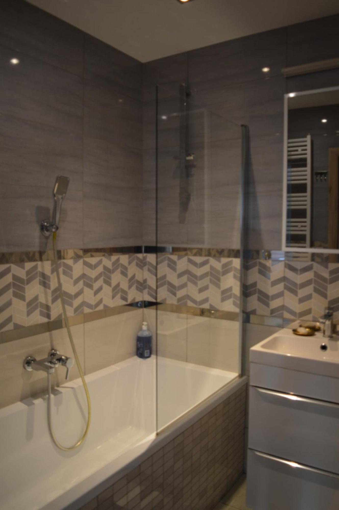 Apartament Rakownica 옐레니아구라 외부 사진